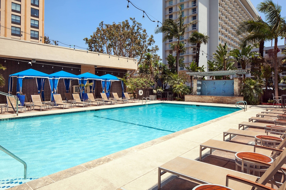 Four Points by Sheraton Los Angeles International Airport 16/33