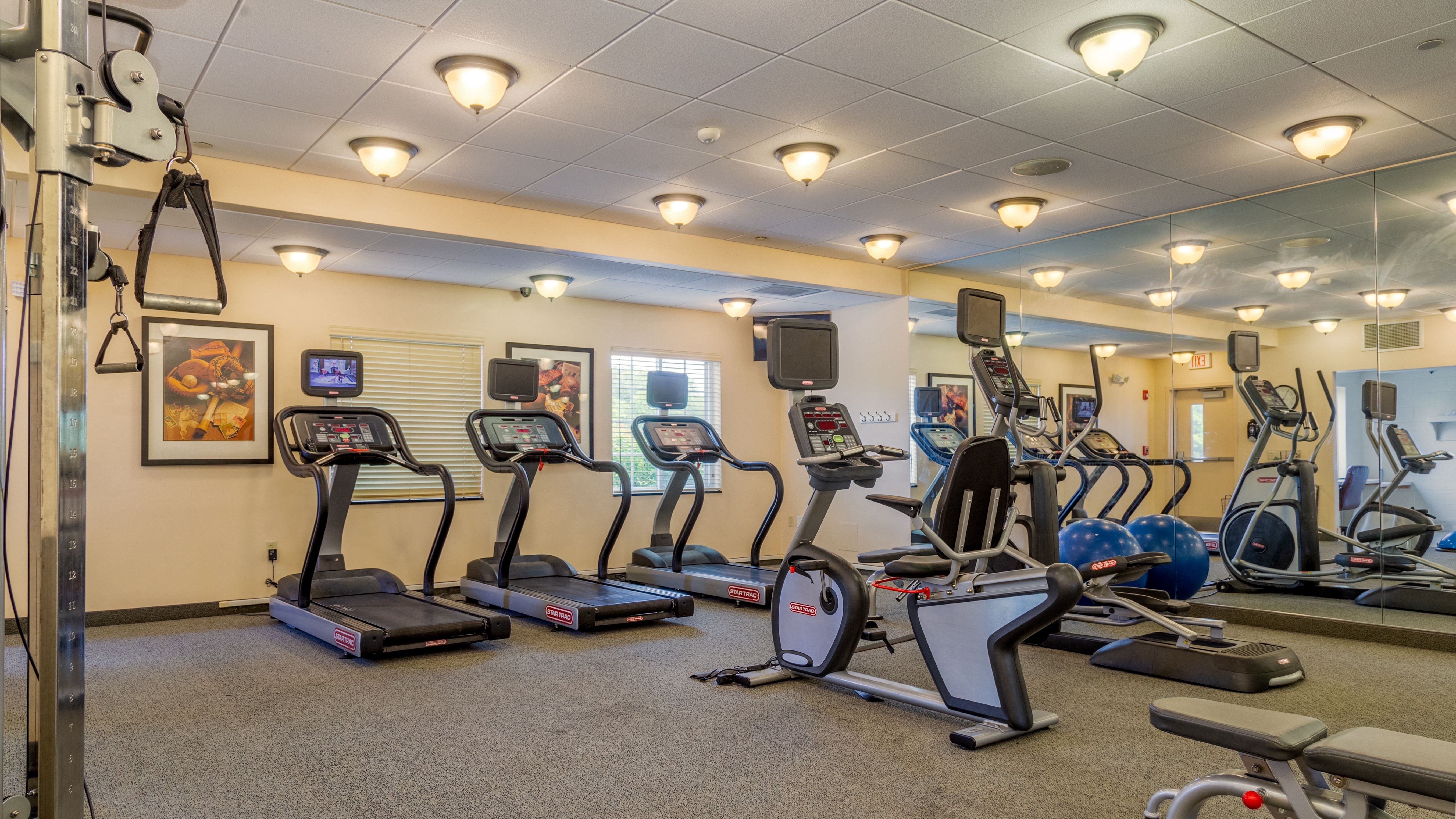 Staybridge Suites Philadelphia Valley Forge 422 15/24