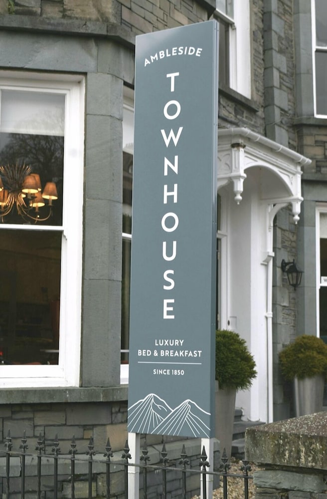 Ambleside Townhouse 1/59