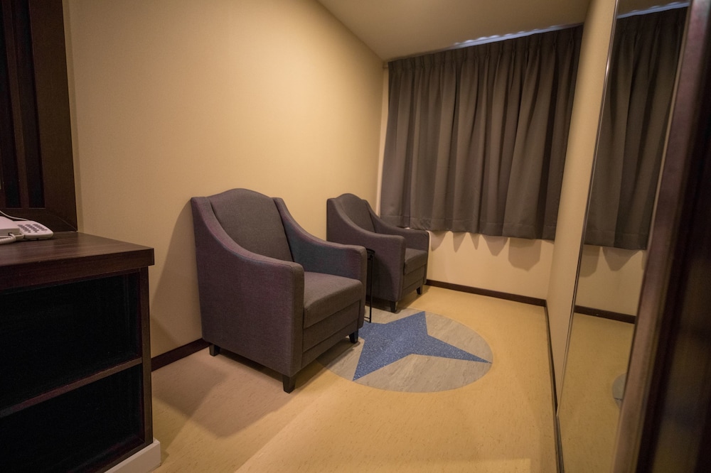3-Plus Hotel 21/44