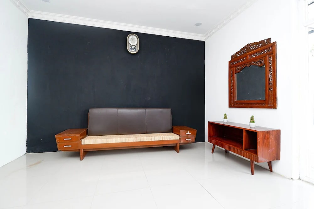 OYO 2055 Perdana Kasih 41/50