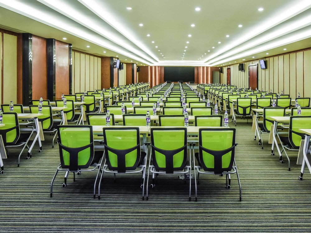 Mercure Chongqing Downtown 65/73