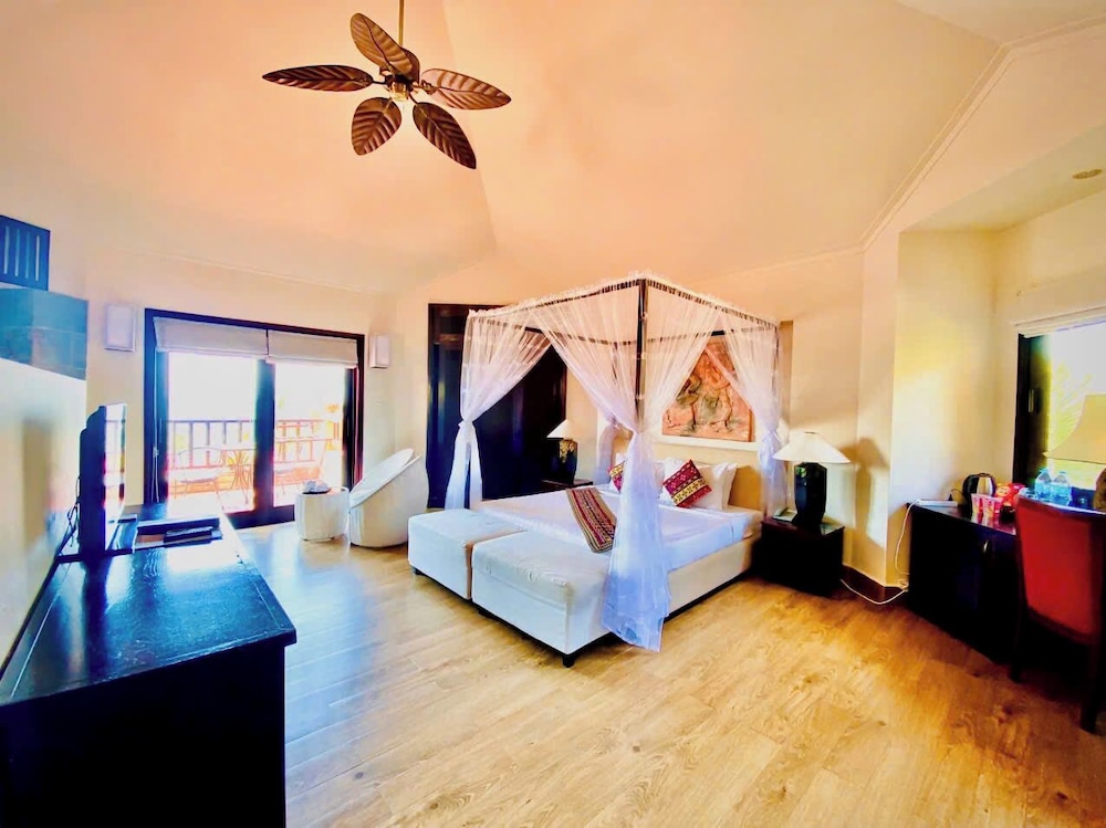 Poshanu Resort 24/72