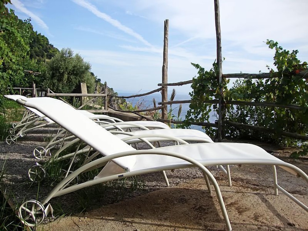 Bella Baia Relais 39/50