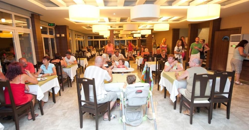 AKDORA ELITE HOTEL & SPA 53/61
