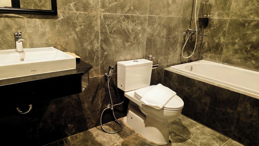 غرفة عائلية ثلاثية بسرير مزدوج وسرير فردي، Anvi Saigon Boutique Hotel 4/4