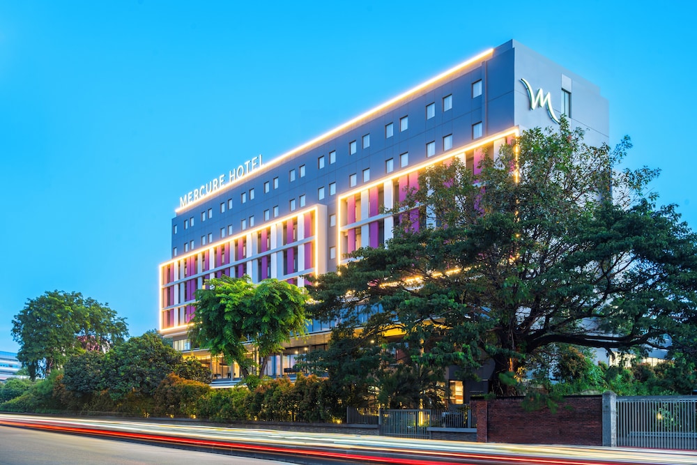 Mercure Jakarta Grogol 4/56