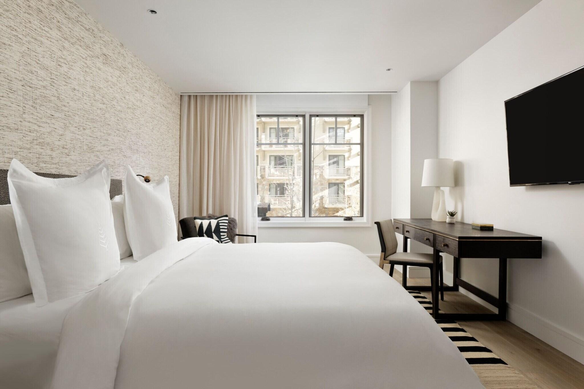3 Bedrooms, Pyramid, Suite، Four Seasons Resort and Residences Vail 3/5