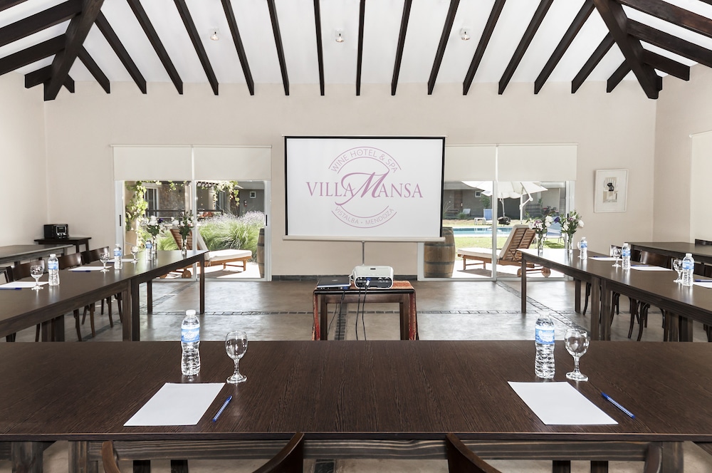 VILLA MANSA WINE HOTEL 52/64