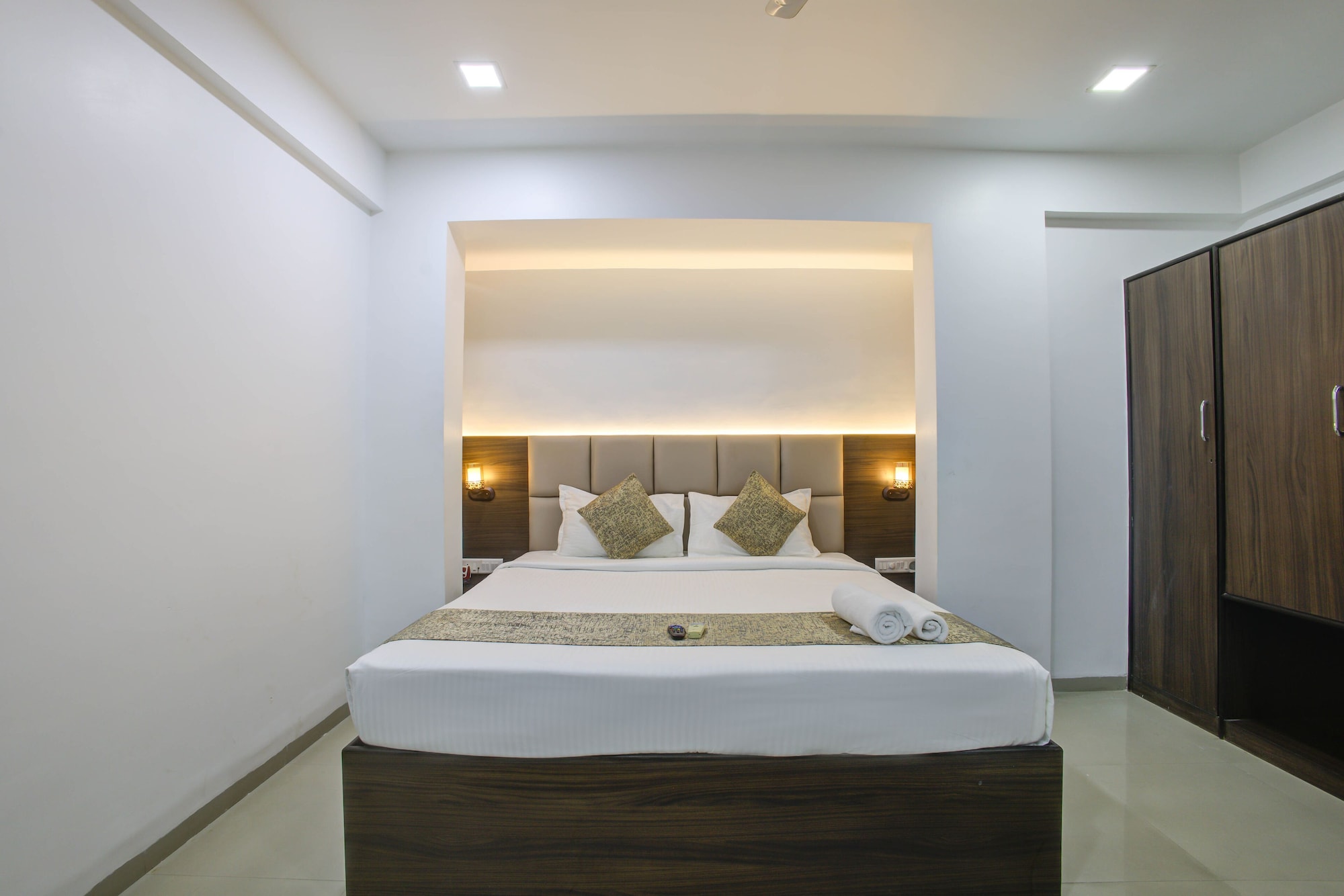 DELUXE, TWIN BEDS, CITY VIEW, ACCESSIBLE