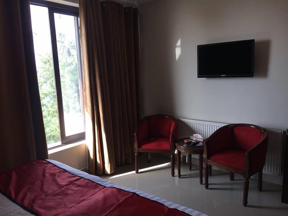 Shangrila Resort Hotel 35/50