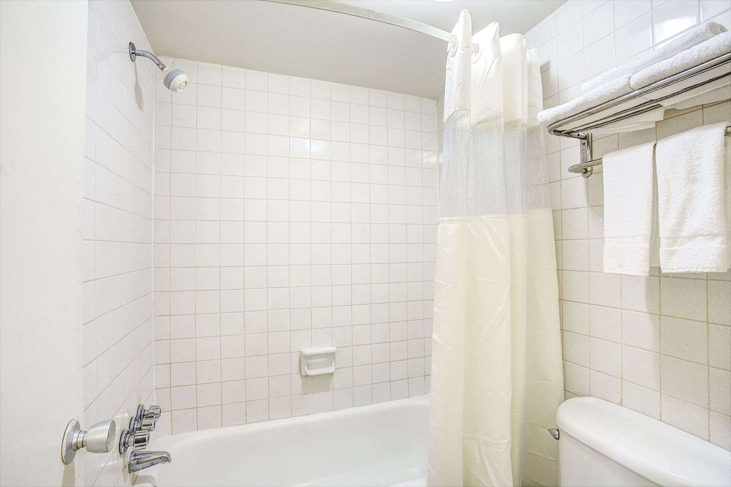 Days Inn by Wyndham Chesapeake 43/45