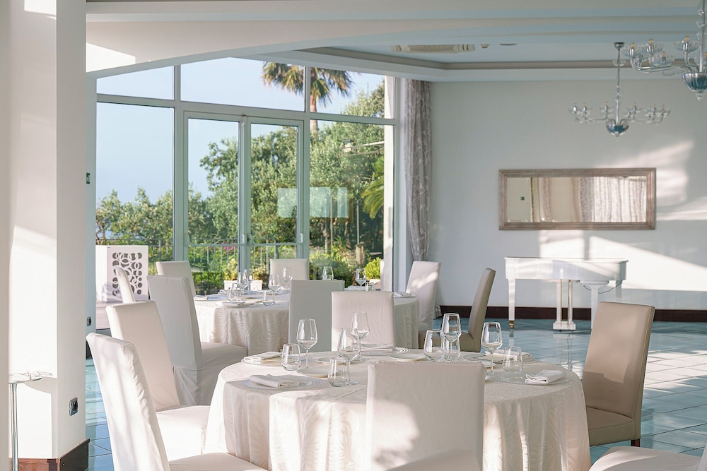 Raito Hotel 106/133
