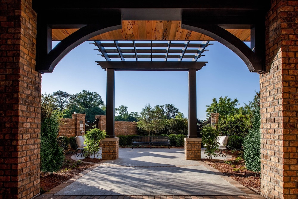 Courtyard by Marriott Thomasville Downtown 6/44