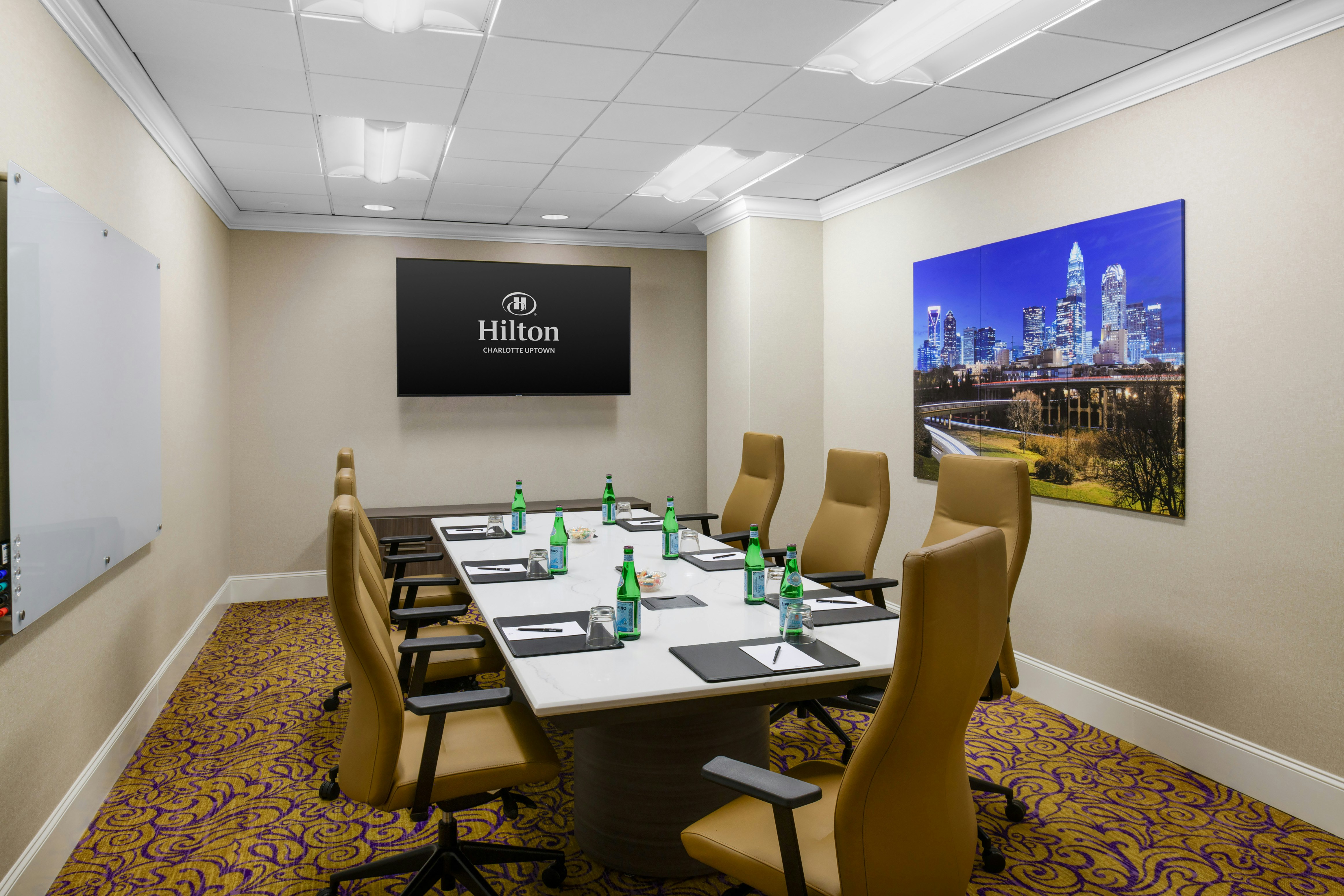 Hilton Charlotte Uptown (ex Hilton Charlotte Center City) 70/82