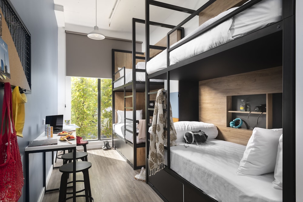 Hostel G 14/40