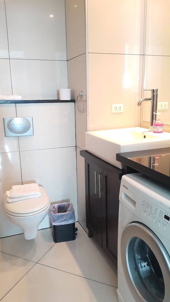 Vtsix Condo Rentals at View Talay 6 Pattaya 27/71