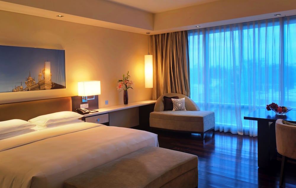 PARK HYATT HYDERABAD 12/69