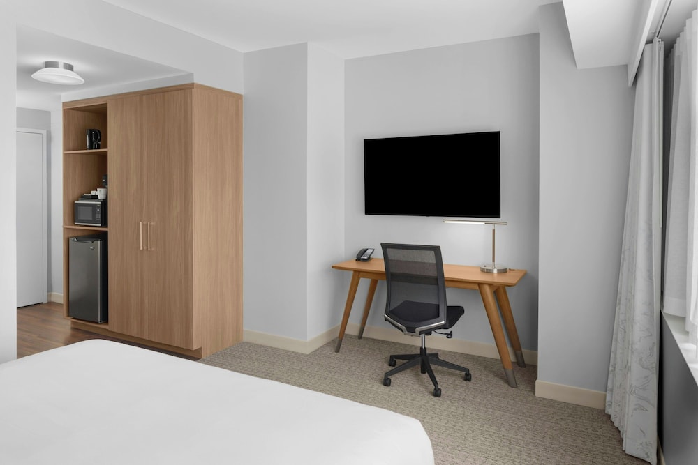 Element by Westin Calgary Downtown 50/59
