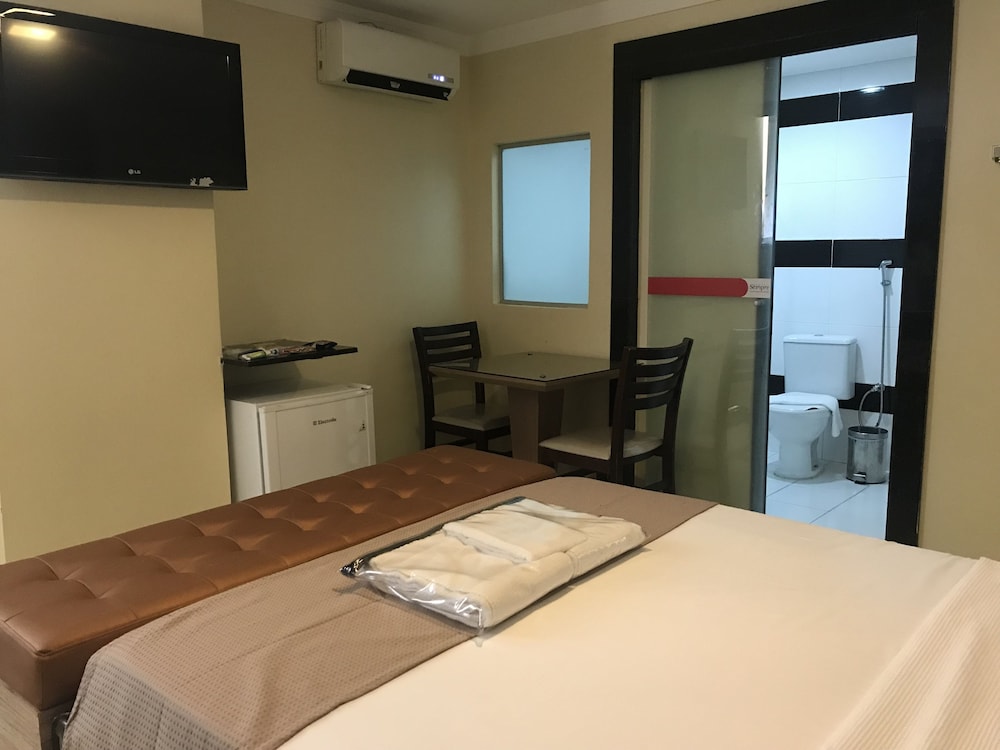 HOTEL SEMPRE EXECUTIVE 23/67