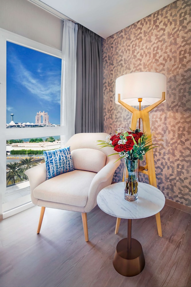 Radisson Blu Hotel and Resort Abu Dhabi Corniche 69/88
