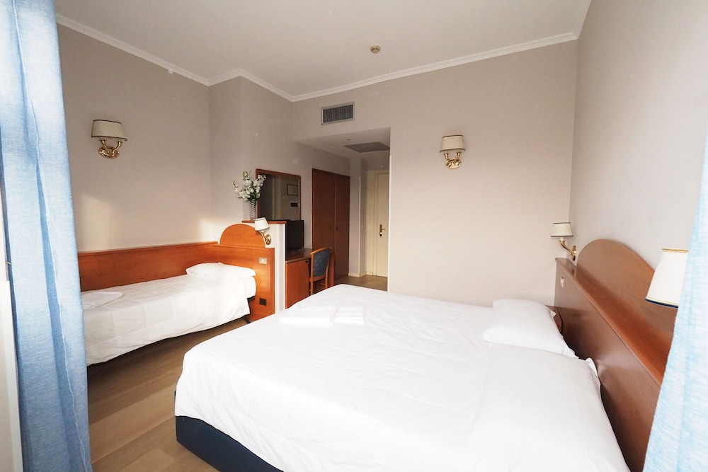 Hotel Laura 23/55