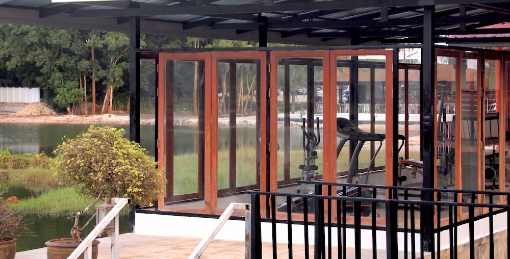 Chabana Resort 46/50