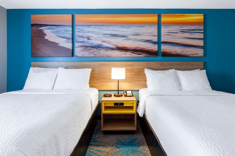 Days Inn By Wyndham Sandusky / Cedar Point 7/30