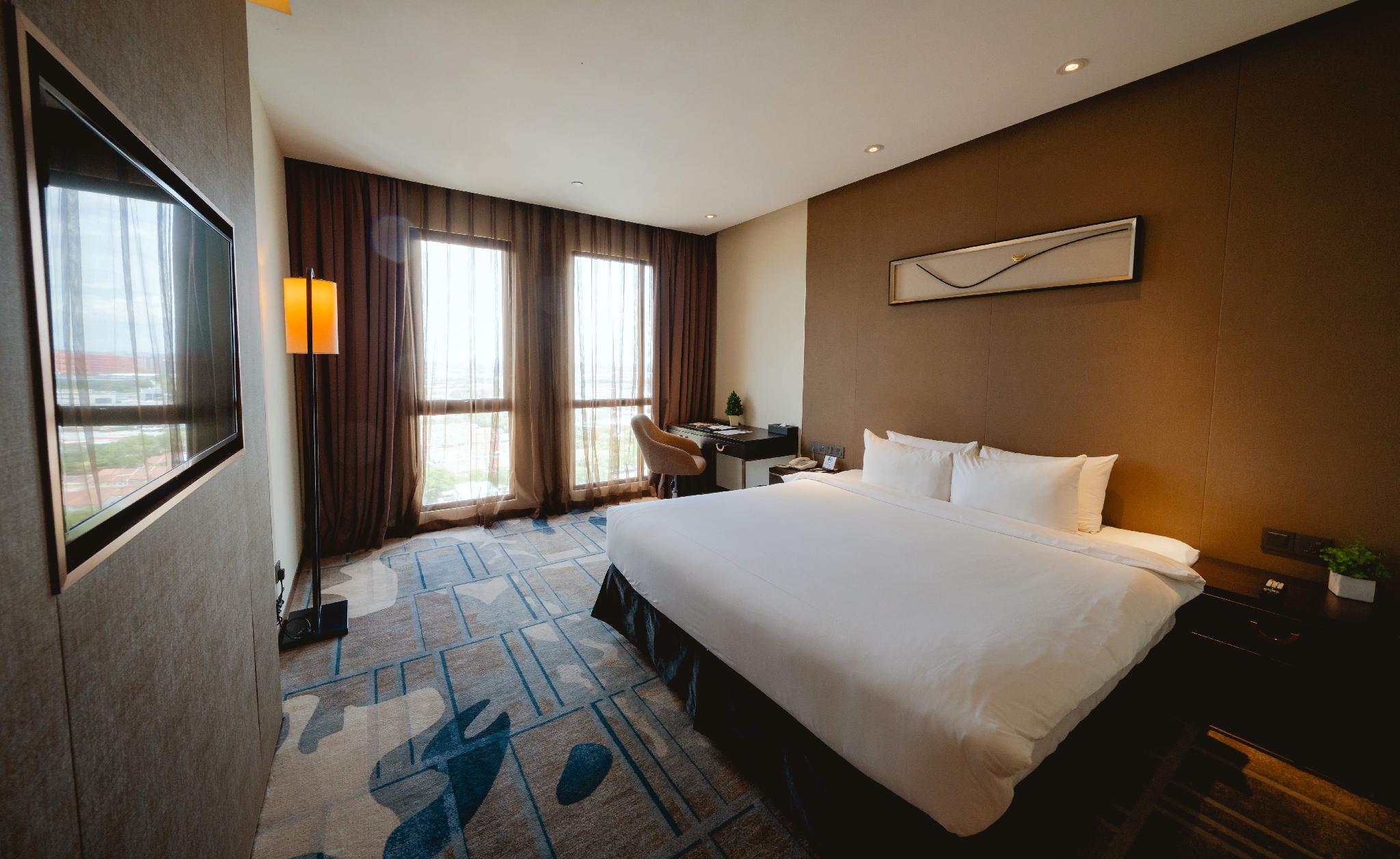 Semi Room, Hollywood, Deluxe, King Bed