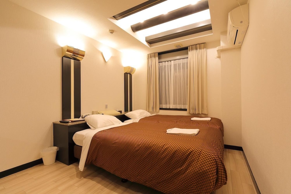 Reco Hotel Mikuni 12/25