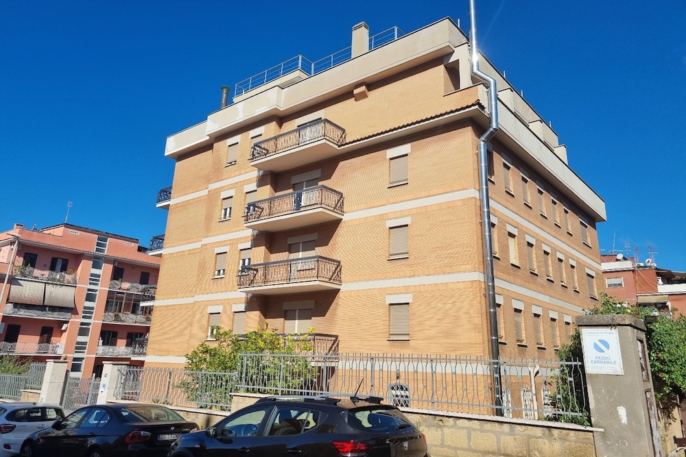 Palazzo Sant'Antonio Roma 18/22