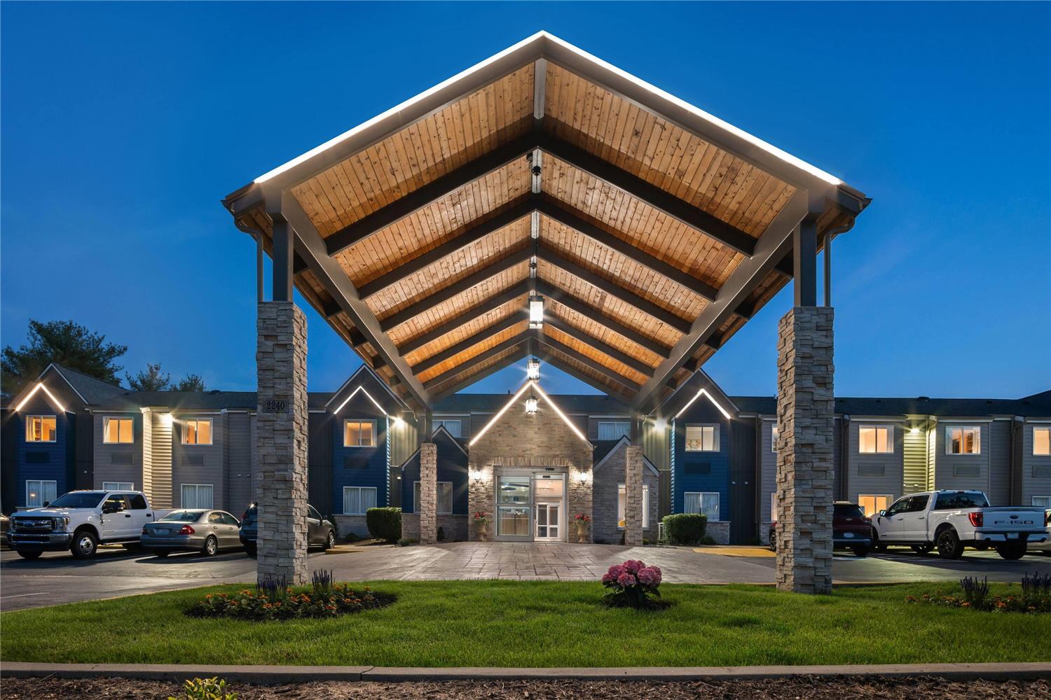 Microtel Inn & Suites by Wyndham Lexington 2/30