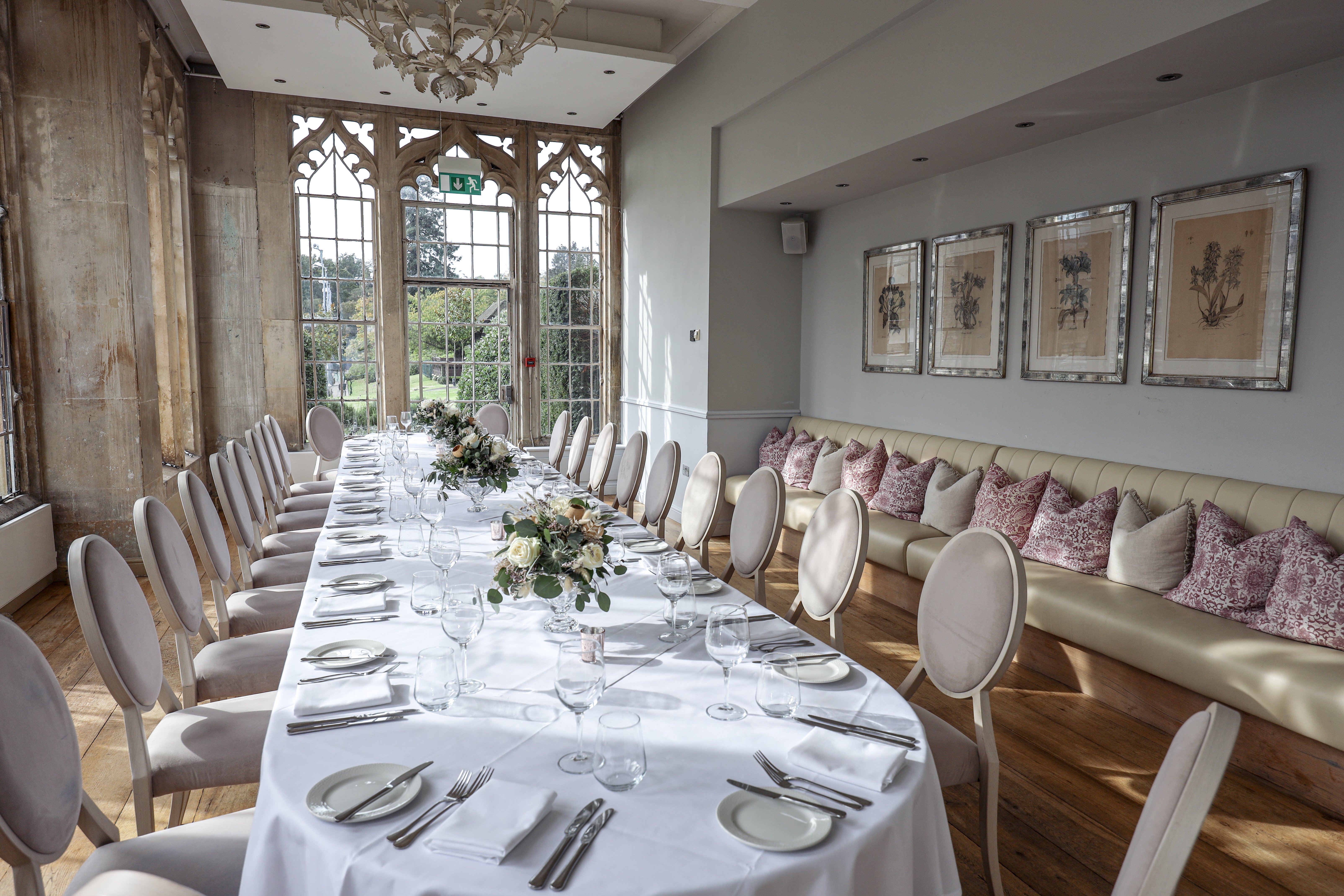 FOXHILLS CLUB AND RESORT WOKING 17/35