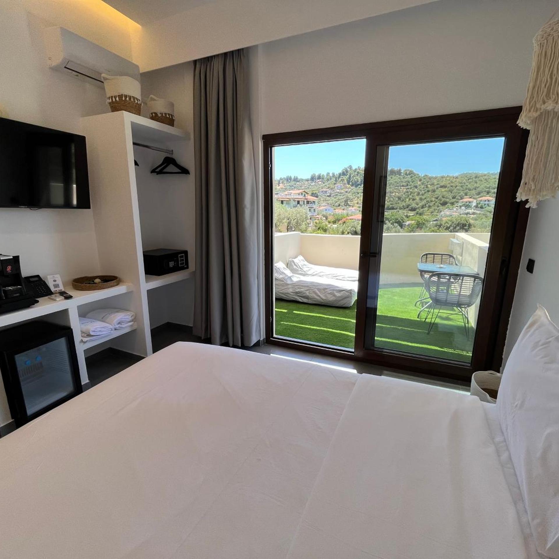 Standard, Double Bed