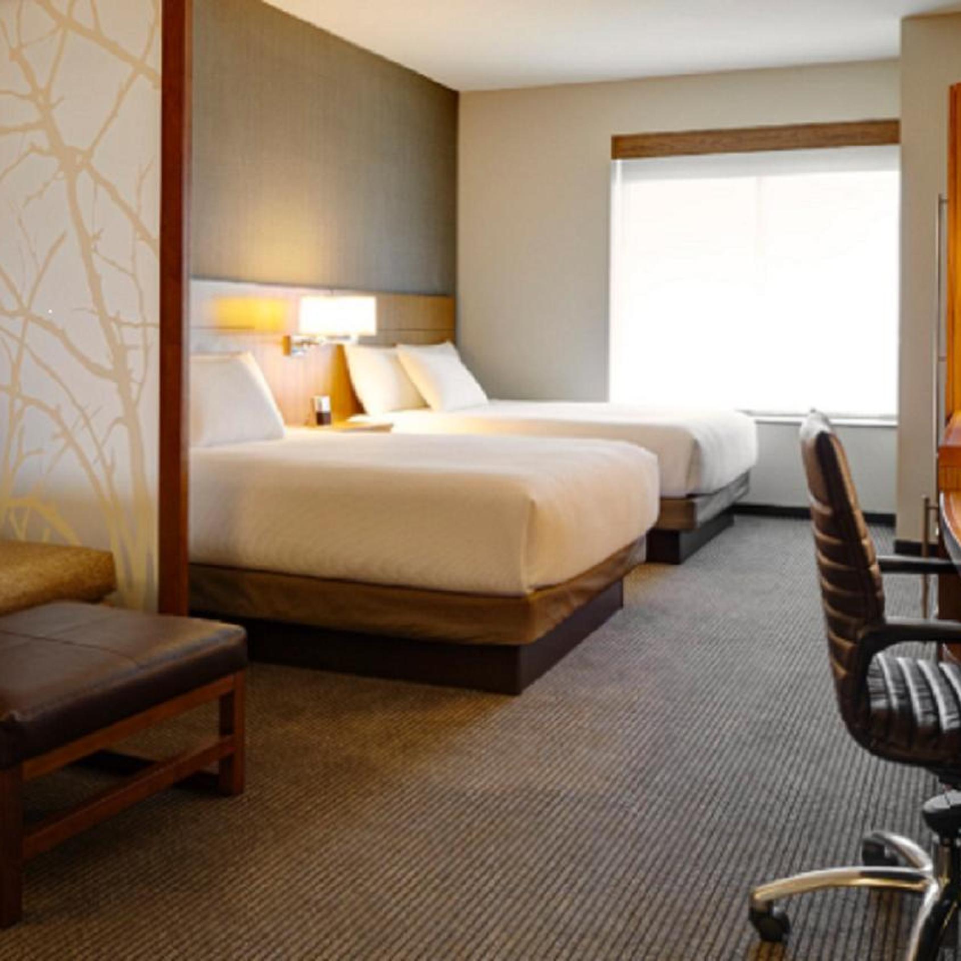 Room, 2 Queen Beds, Bathtub, Accessible