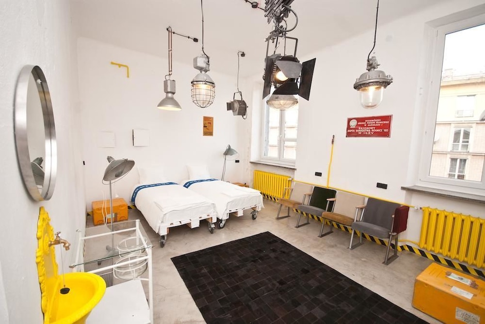 Lofthotel Przychodnia 21/22