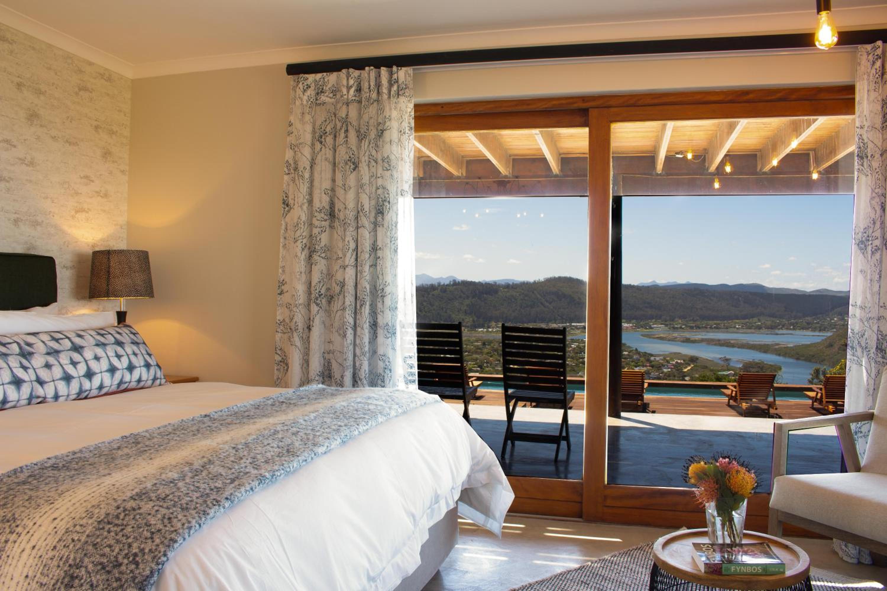 Luxury, Suite