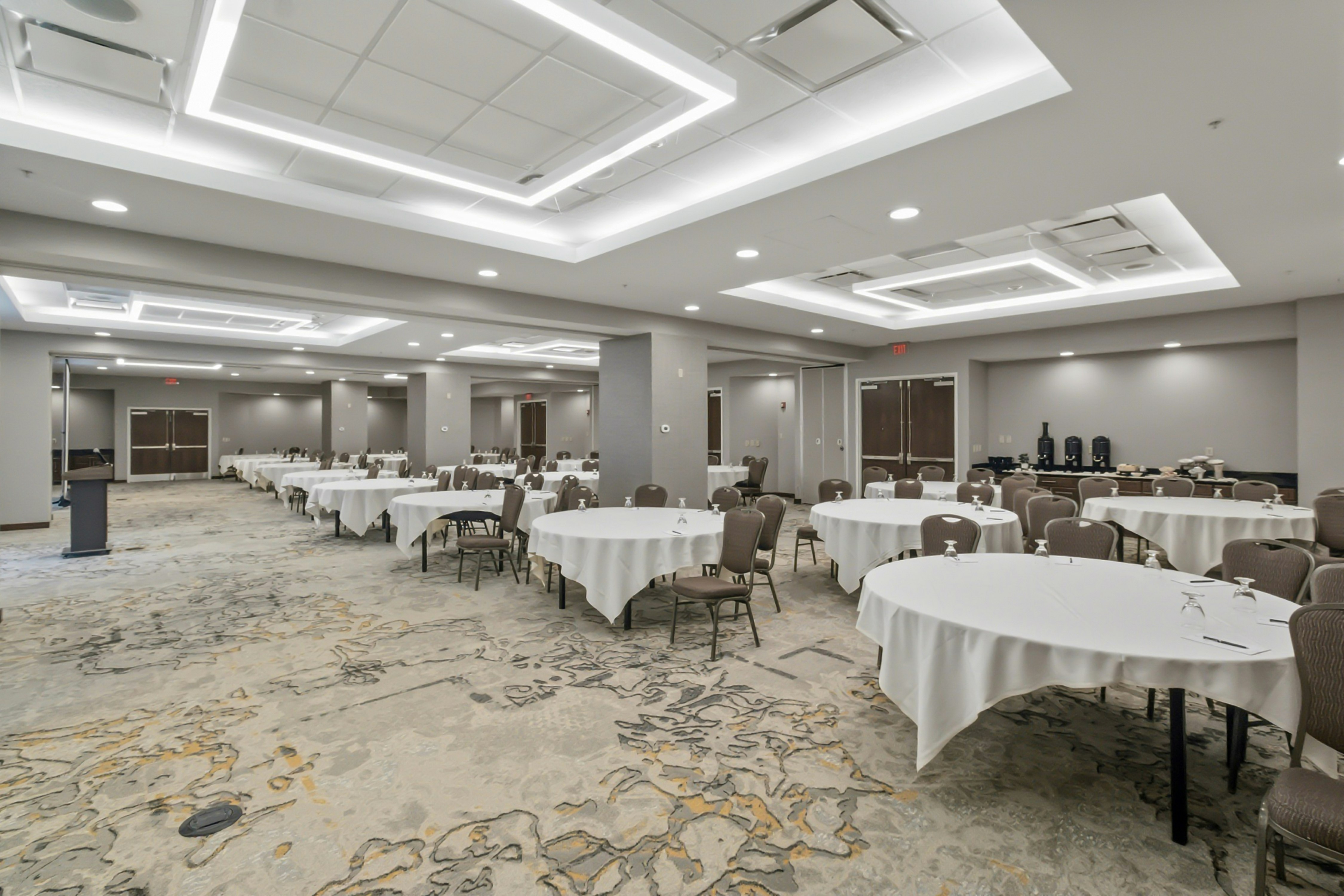 Embassy Suites Buffalo 62/65
