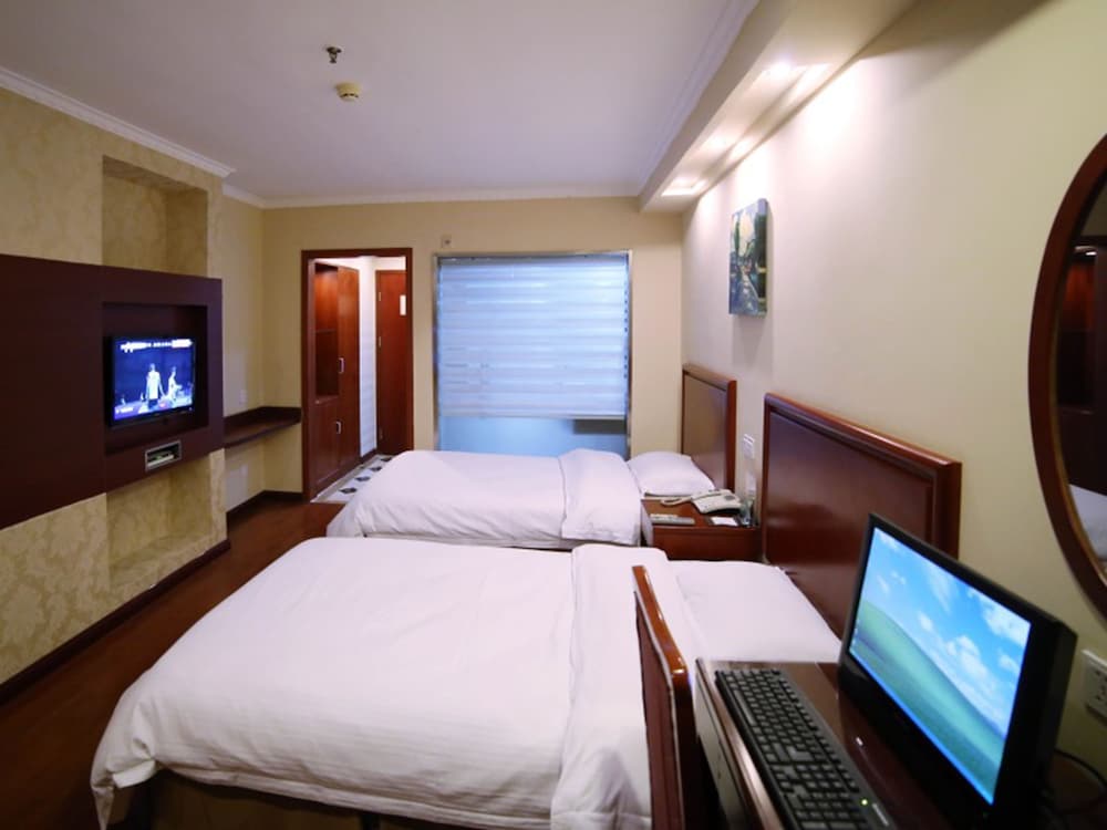 GreenTree Inn Huaian Chuzhou Dadao Hotel 9/31