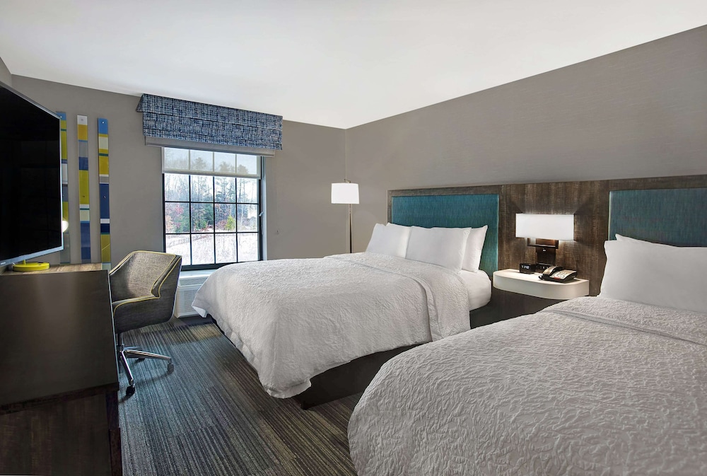 Hampton Inn Westfield 14/45