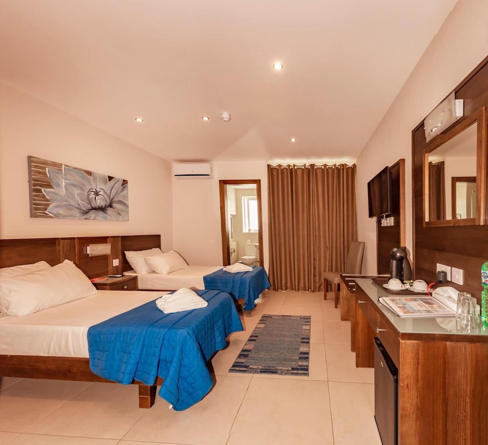 CERVIOLA HOTEL 24/45