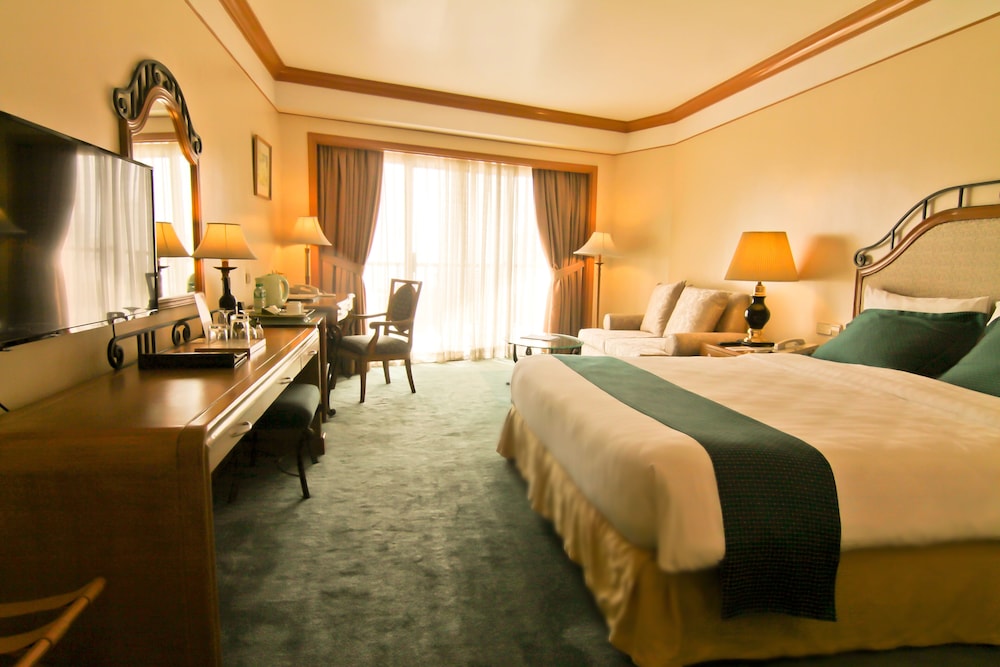 Century Park Hotel 29/76
