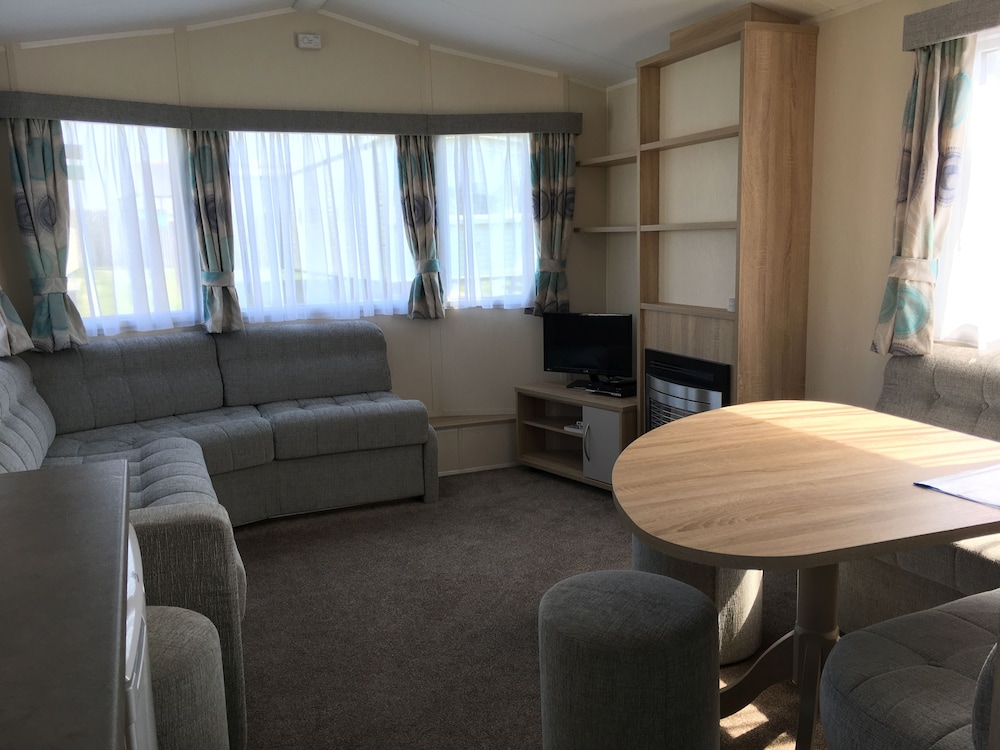 The Leas Beach Park 16/50