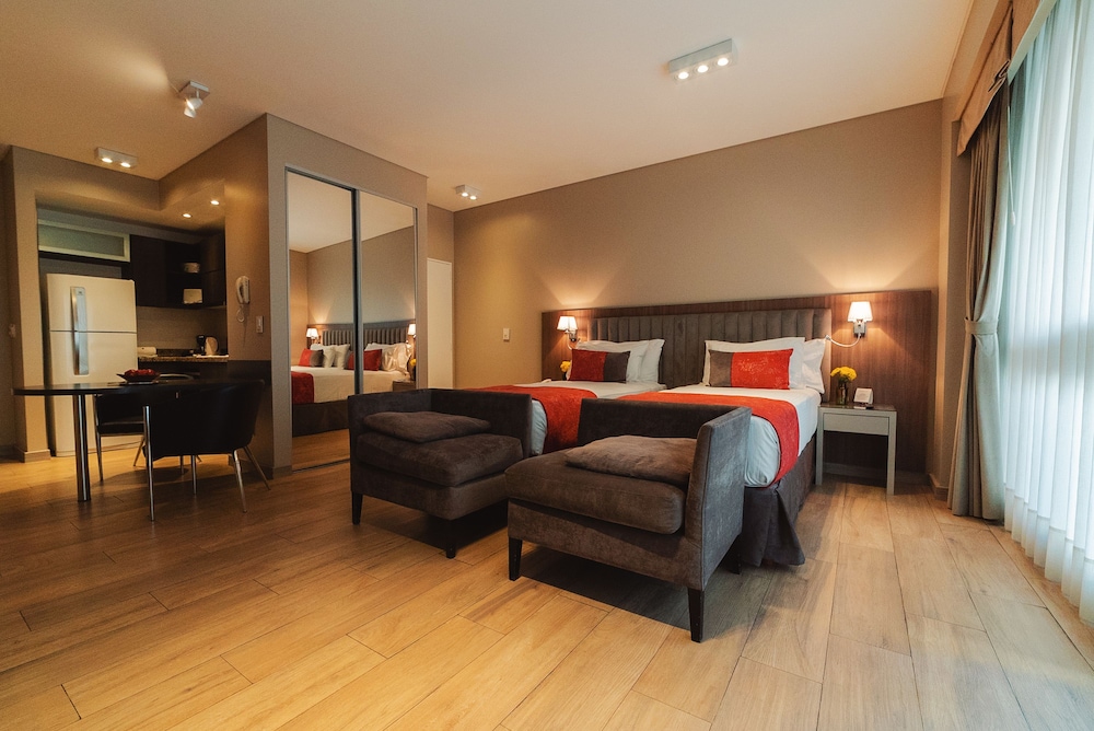 Arc Arenales Studios Suites 30/37