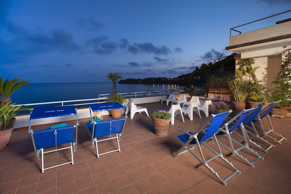 HOTEL IL CEFALO 16/50