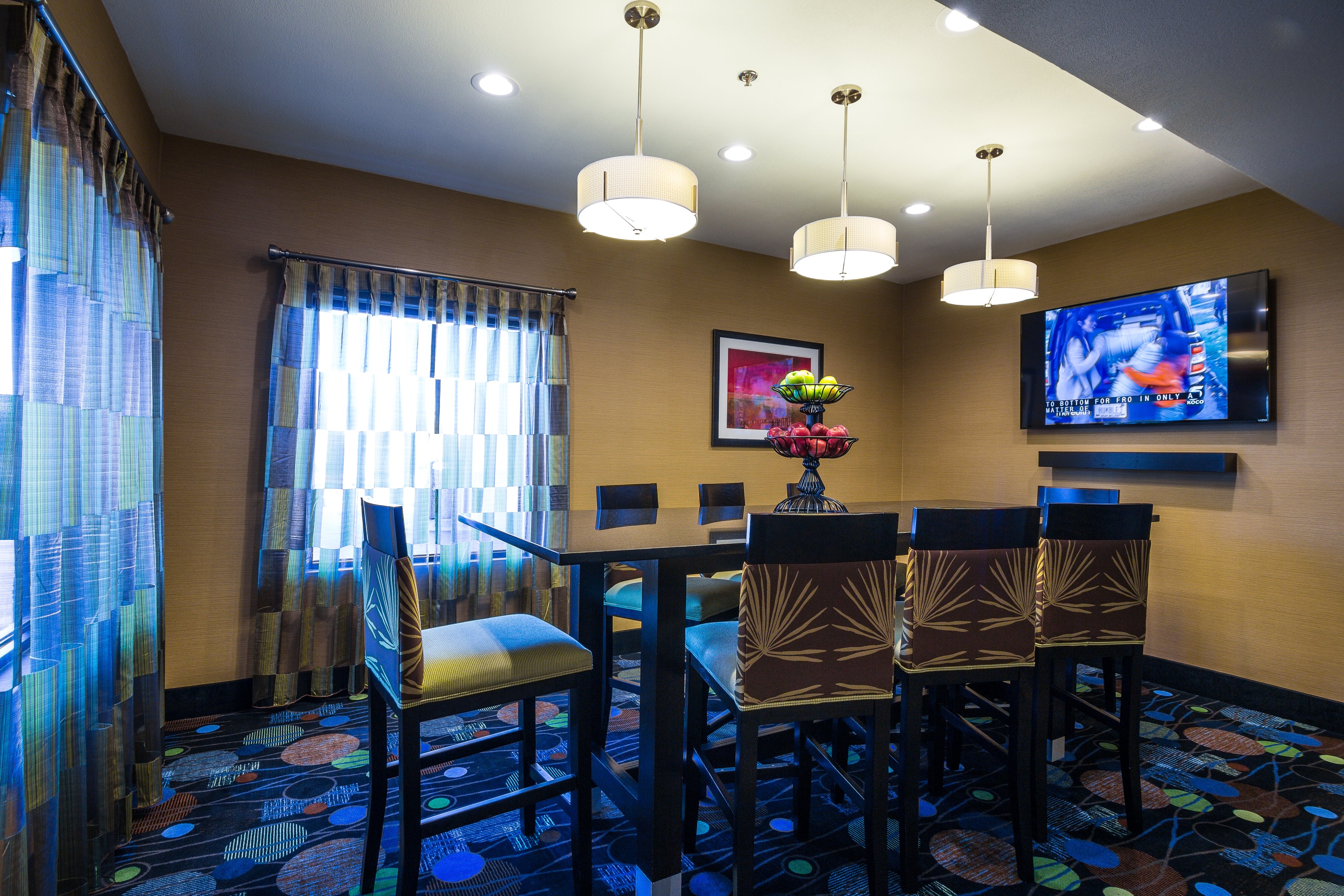 Holiday Inn Express Hotel Suites Edmond 54/63
