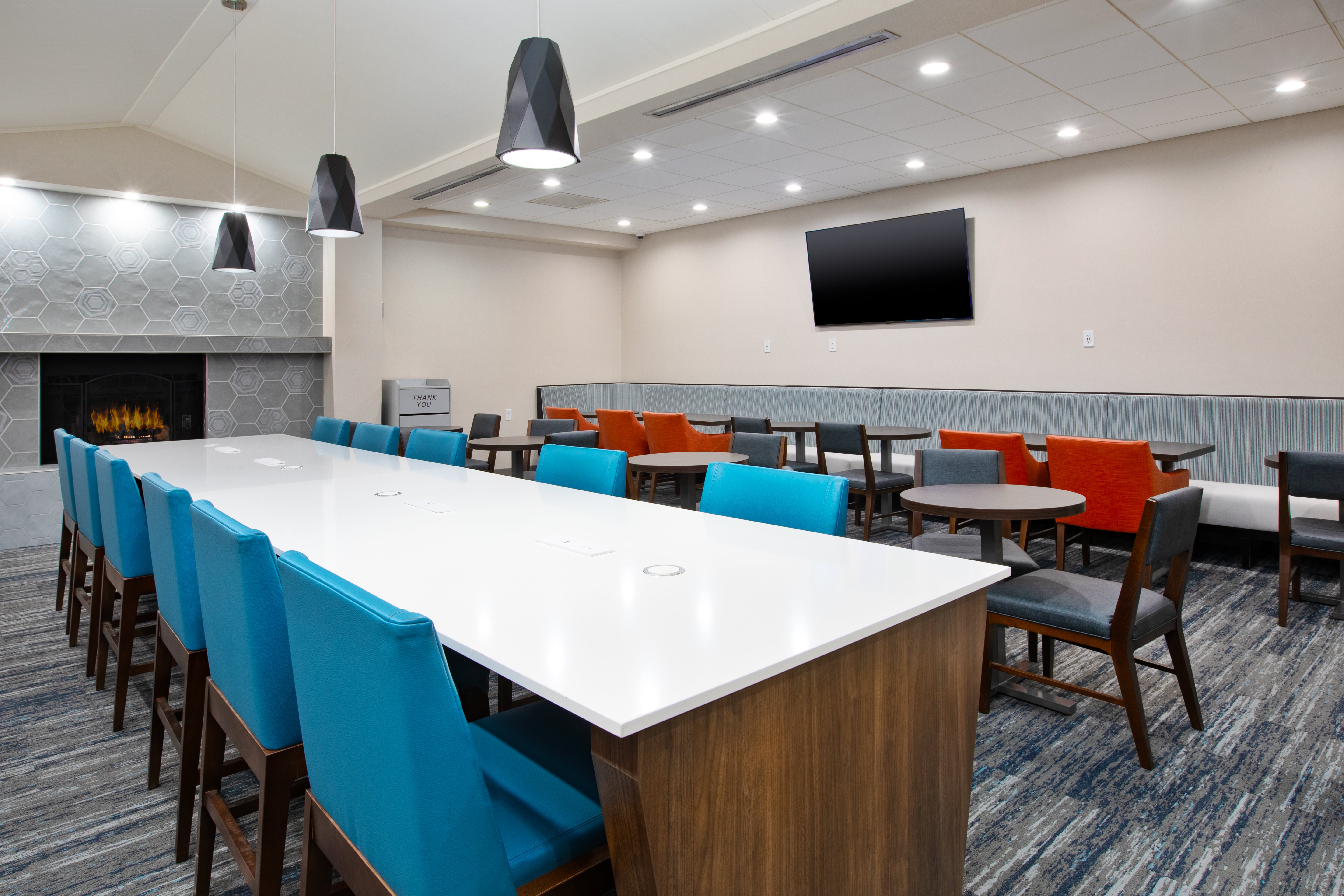 HOLIDAY INN EXPRESS FLAGSTAFF 56/63