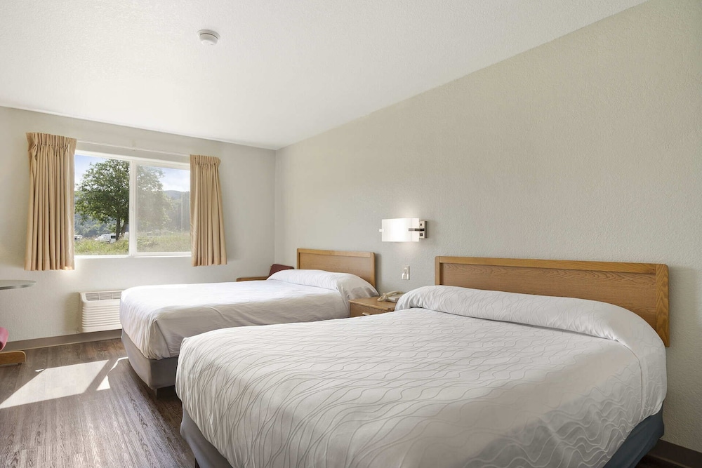 Econo Lodge 20/59