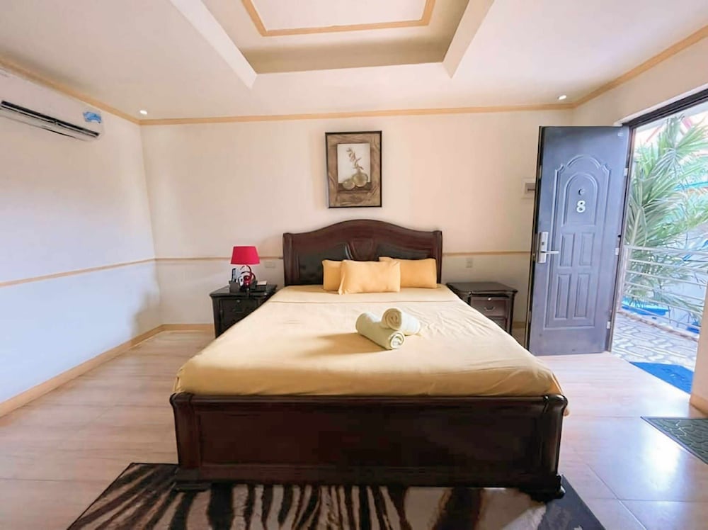 PREMIER, SUITE, OCEAN VIEW