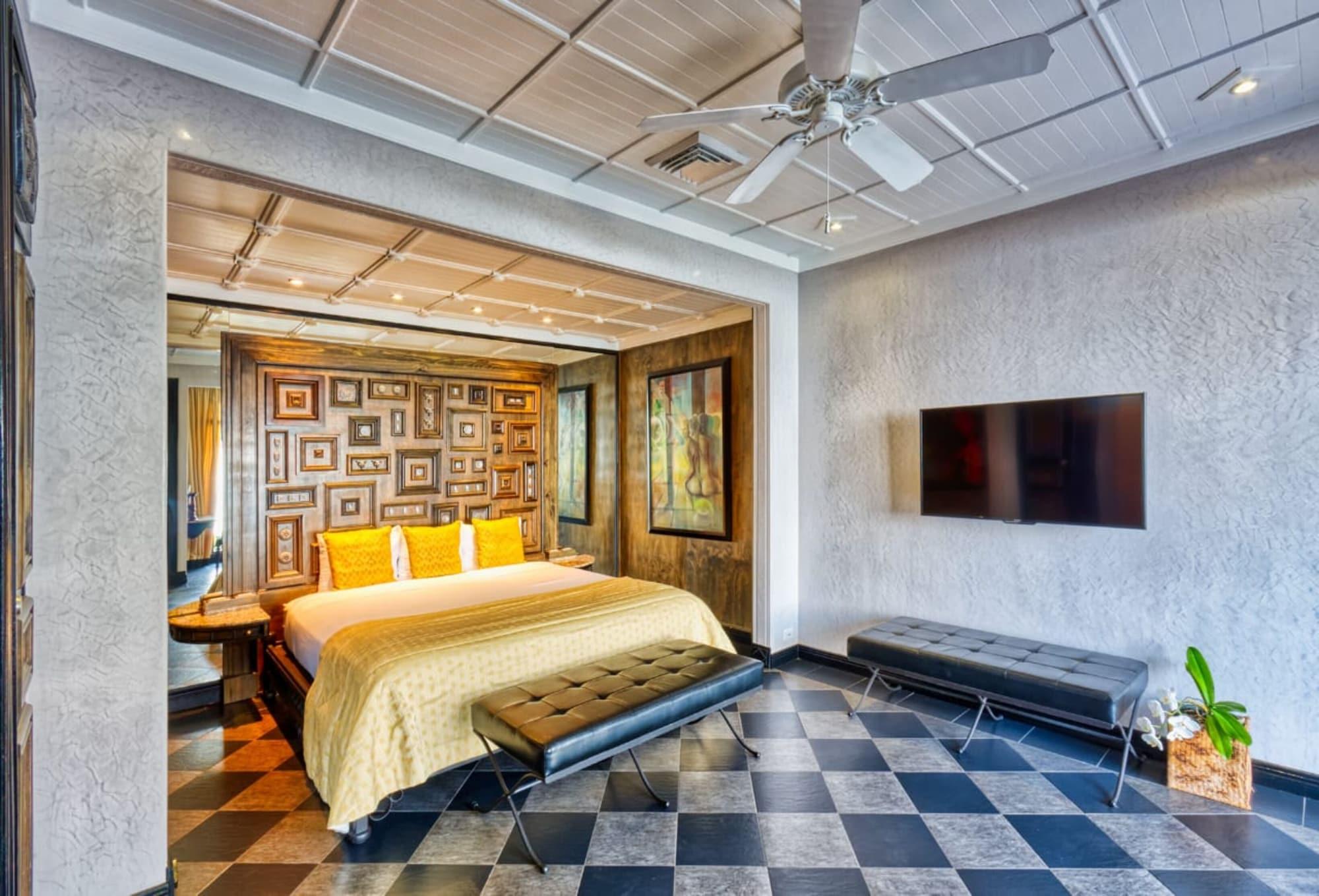 Master, Suite